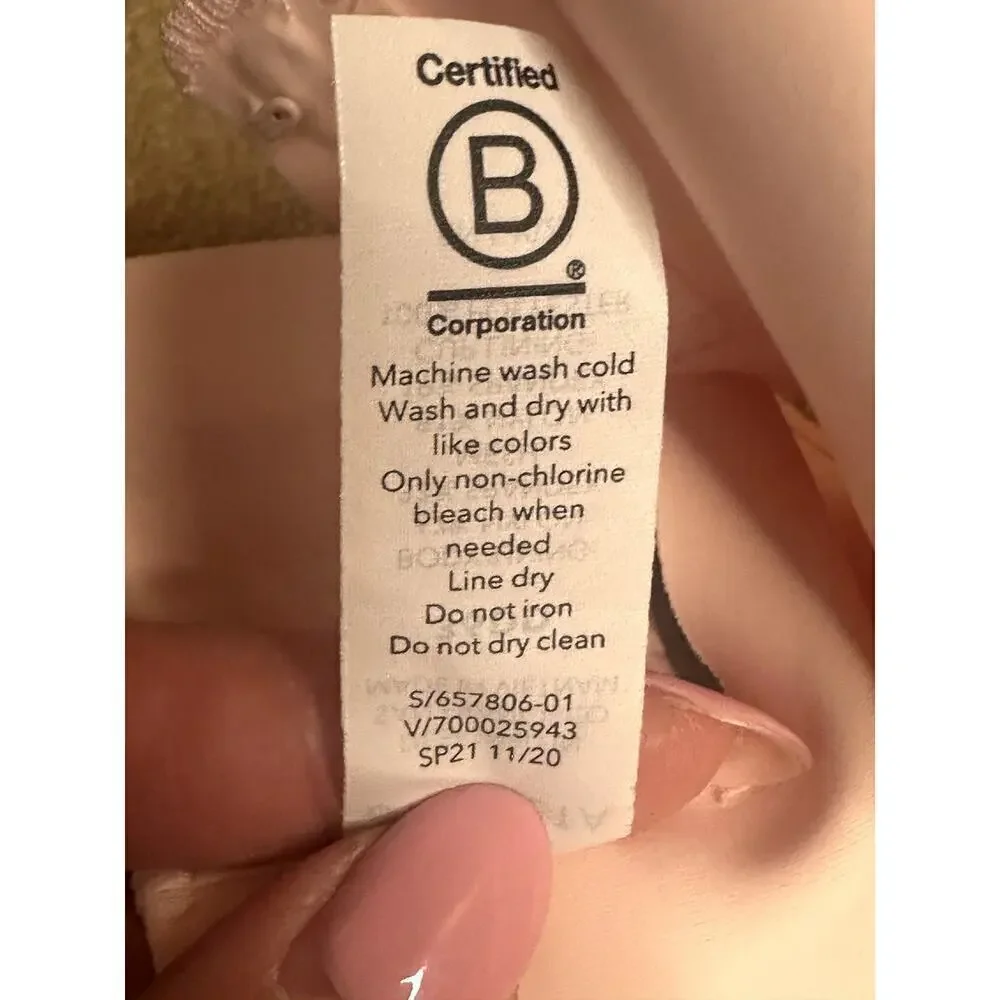 Athleta Ballet Pink Phenomena Vopk  Bra Women's Size 36DD NWT